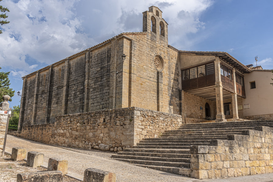 Teruel - Peñarroya de Tastavins 15 - santuario Virgen de la Fuente - ermita de Arriba.jpg